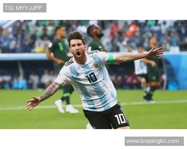 深圳足球盛宴汇聚世界明星展现足球魅力与激情